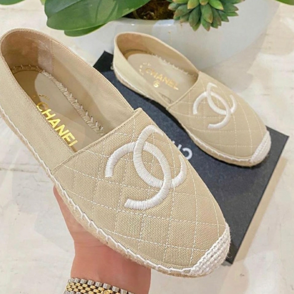 Chanel Espadrilles 37 mixed fibers beige and white - like new condition